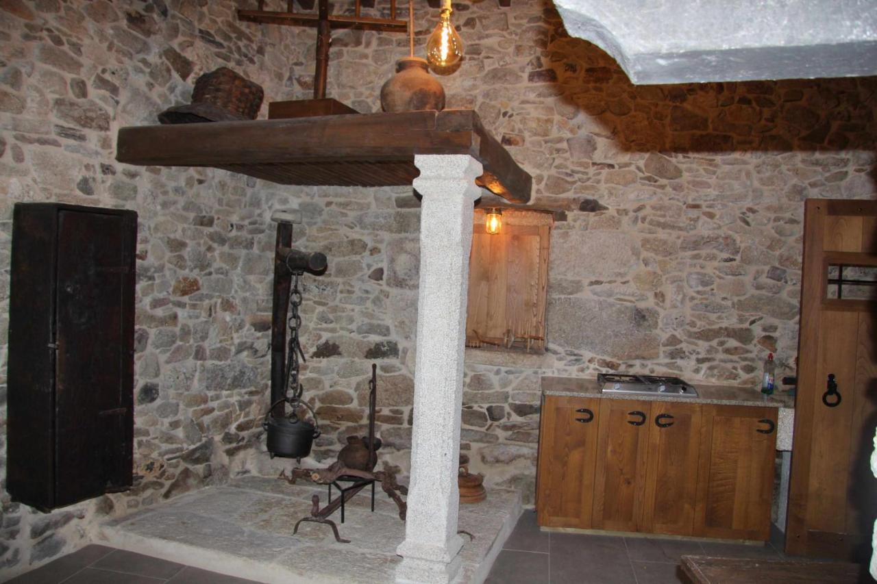O Muino Casa Ferrador Ribeira Sacra Apartman Barantes Kültér fotó